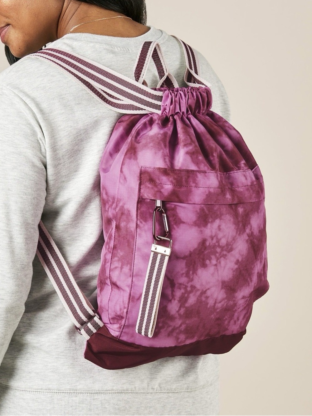 Thirty-One Essential Cinch Backpack in Mulberry Tie-Dye